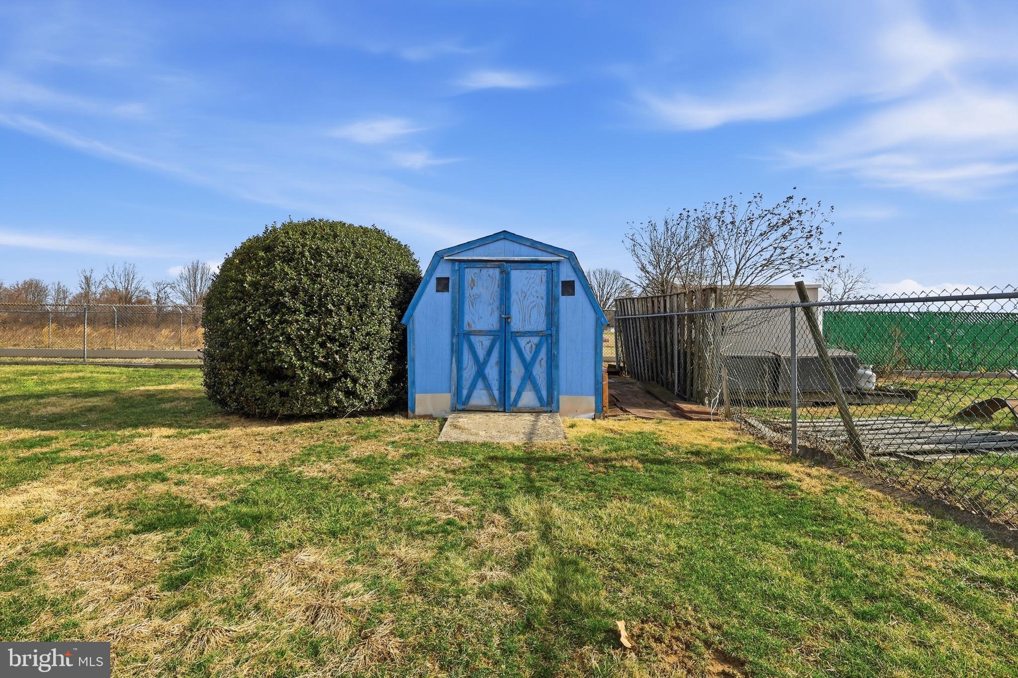 403 Byron Road Warminster, PA 18974 - Photo 62 of 76 403 Byron Rd Shed