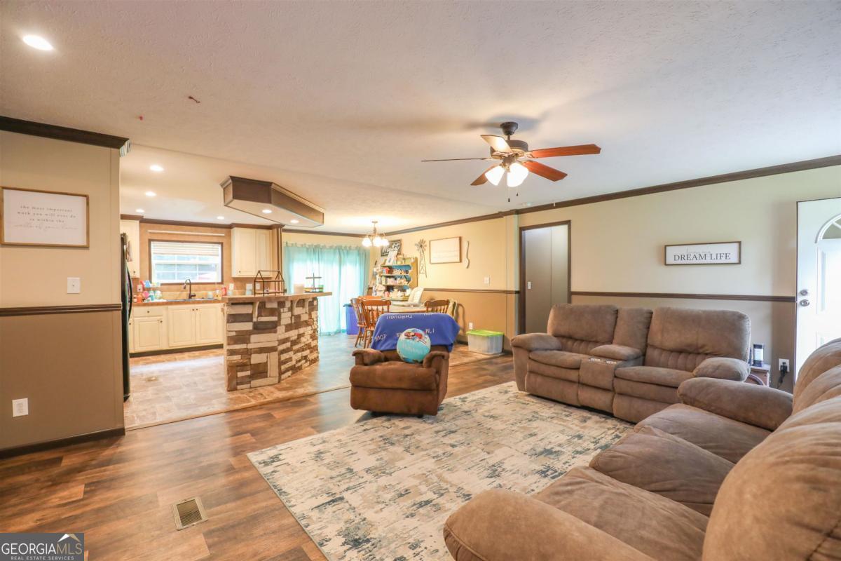 143 Mccullar Weaver Road Southwest Milledgeville, GA 31061 - Photo 2 of 27