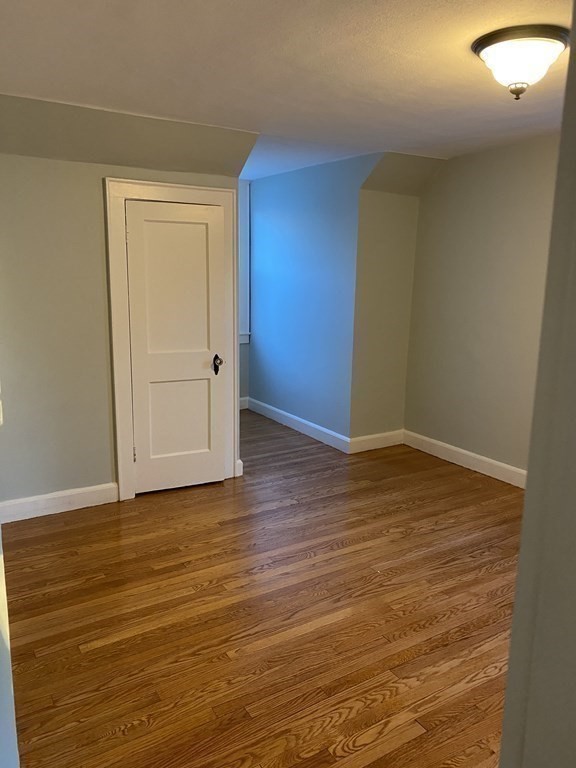 68 Eloise Street Springfield, MA 01118 - Photo 26 of 33