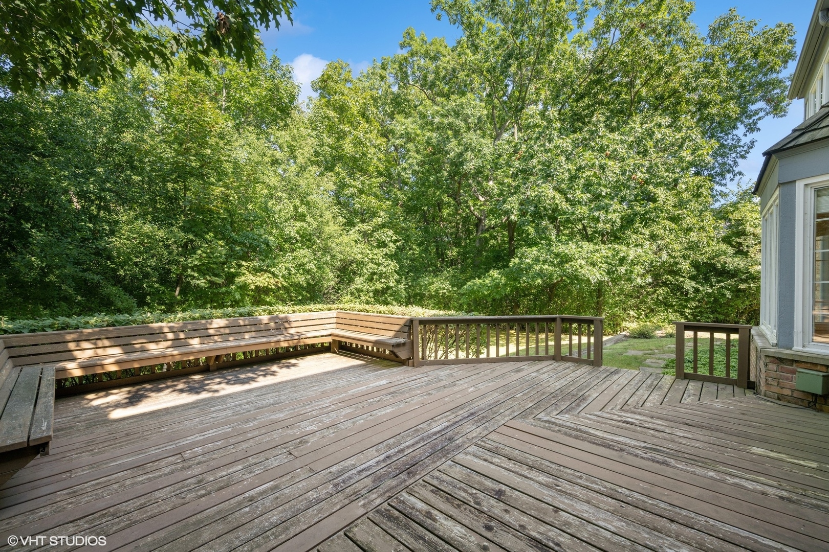 1100 Turicum Road Lake Forest, IL 60045 - Photo 32 of 38 a view of a terrace with trees