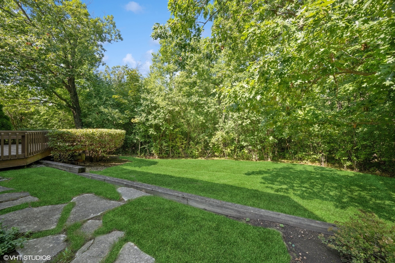 1100 Turicum Road Lake Forest, IL 60045 - Photo 34 of 38 a view of a grassy field with trees