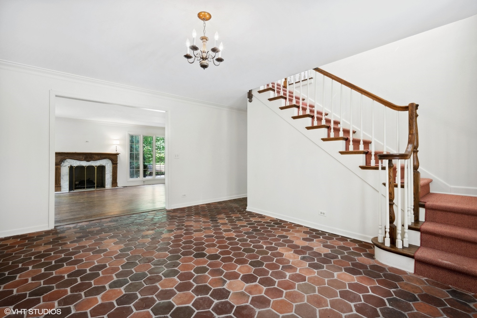 1100 Turicum Road Lake Forest, IL 60045 - Photo 5 of 38 a view of an entryway with wooden floor
