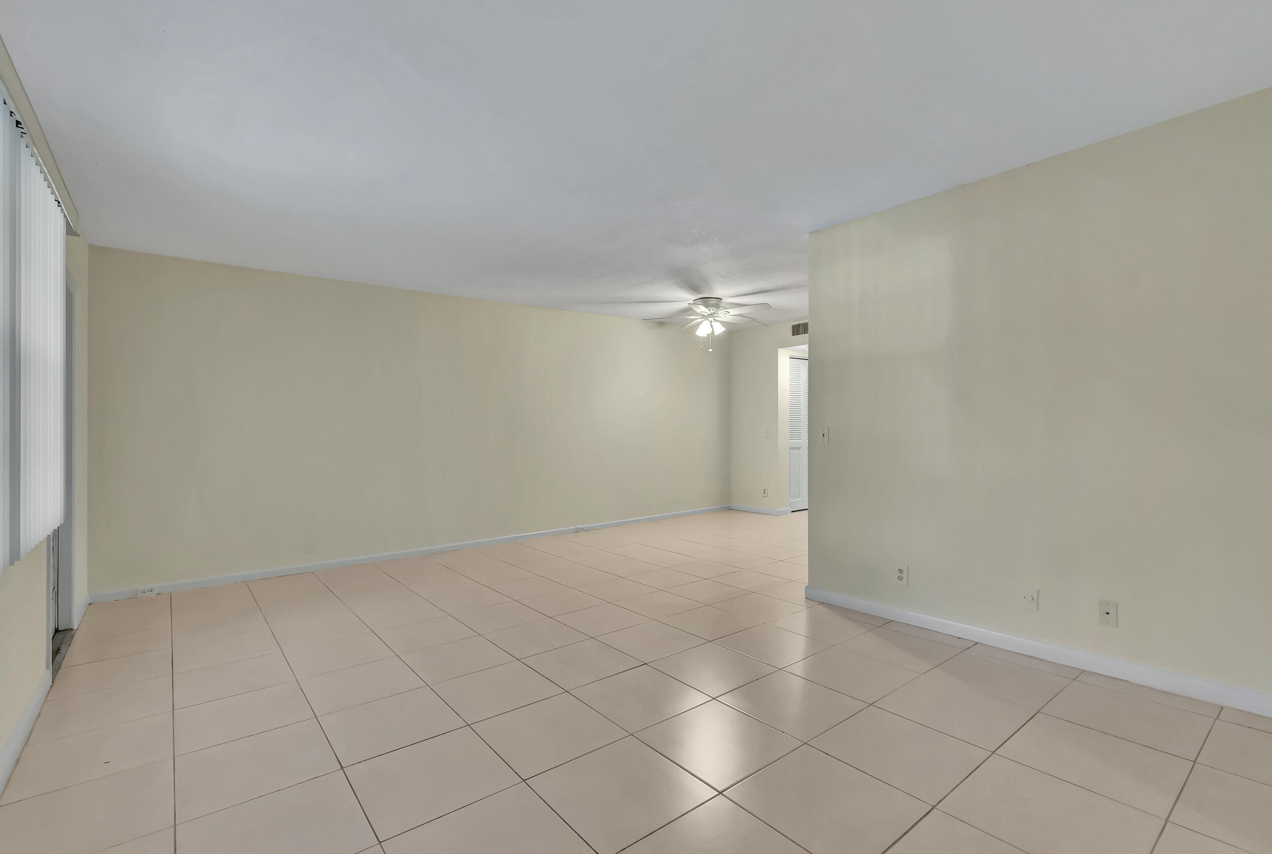 1091 Wolverton East Boca Raton, FL 33434 - Photo 16 of 42 12_dsc_5724