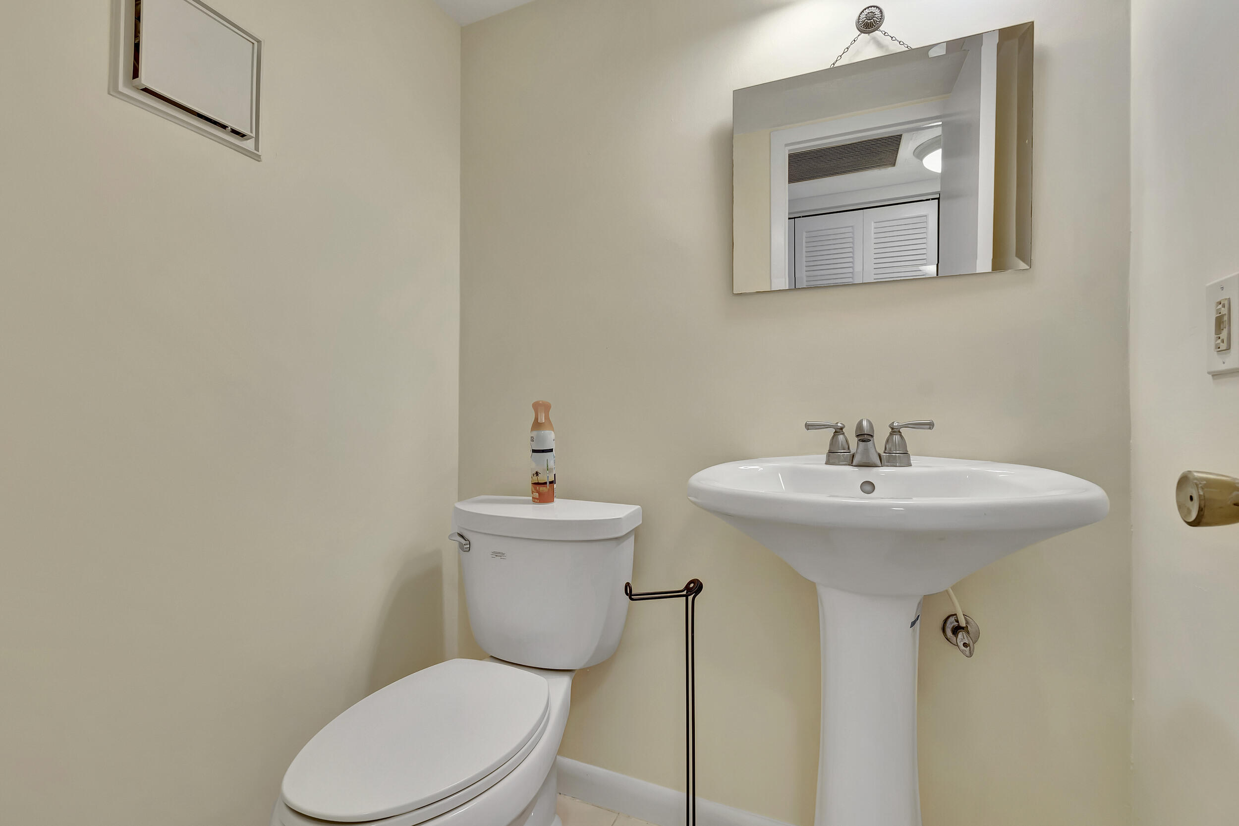 1091 Wolverton East Boca Raton, FL 33434 - Photo 17 of 42 22_dsc_5779