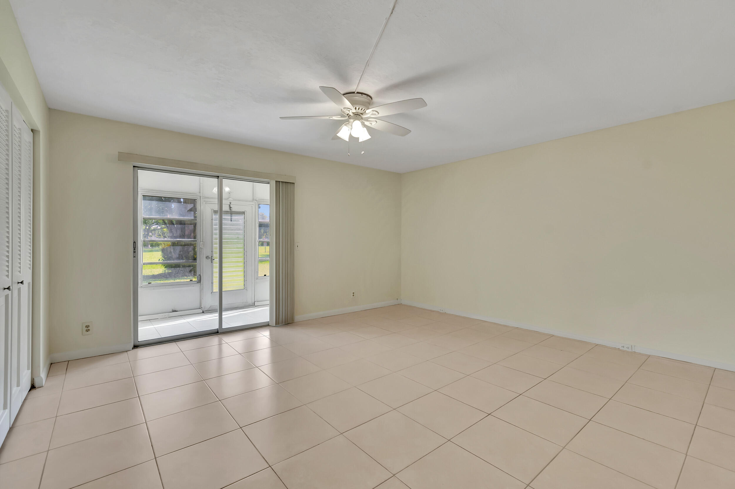 1091 Wolverton East Boca Raton, FL 33434 - Photo 21 of 42 24_dsc_5789