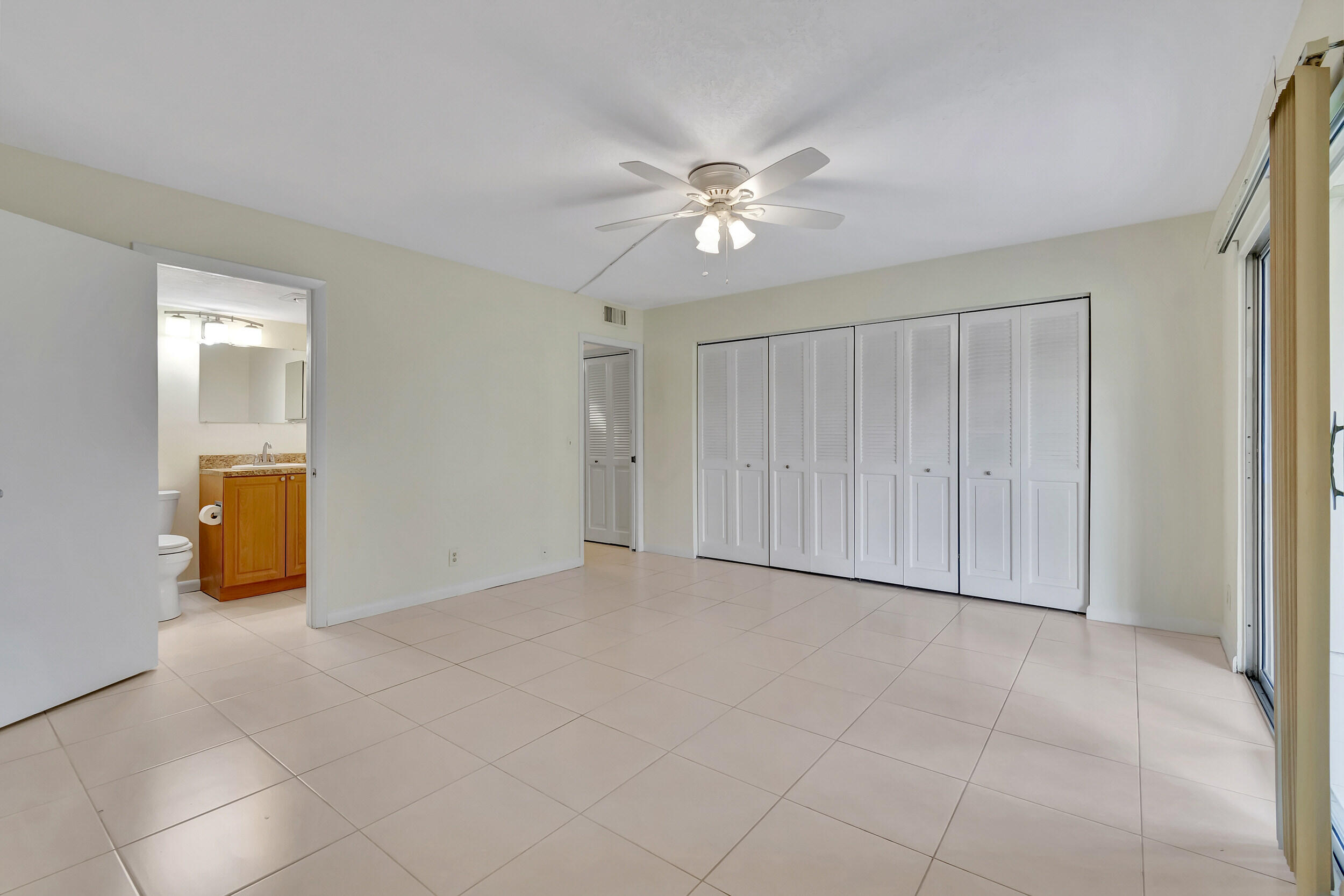 1091 Wolverton East Boca Raton, FL 33434 - Photo 23 of 42 26_dsc_5804