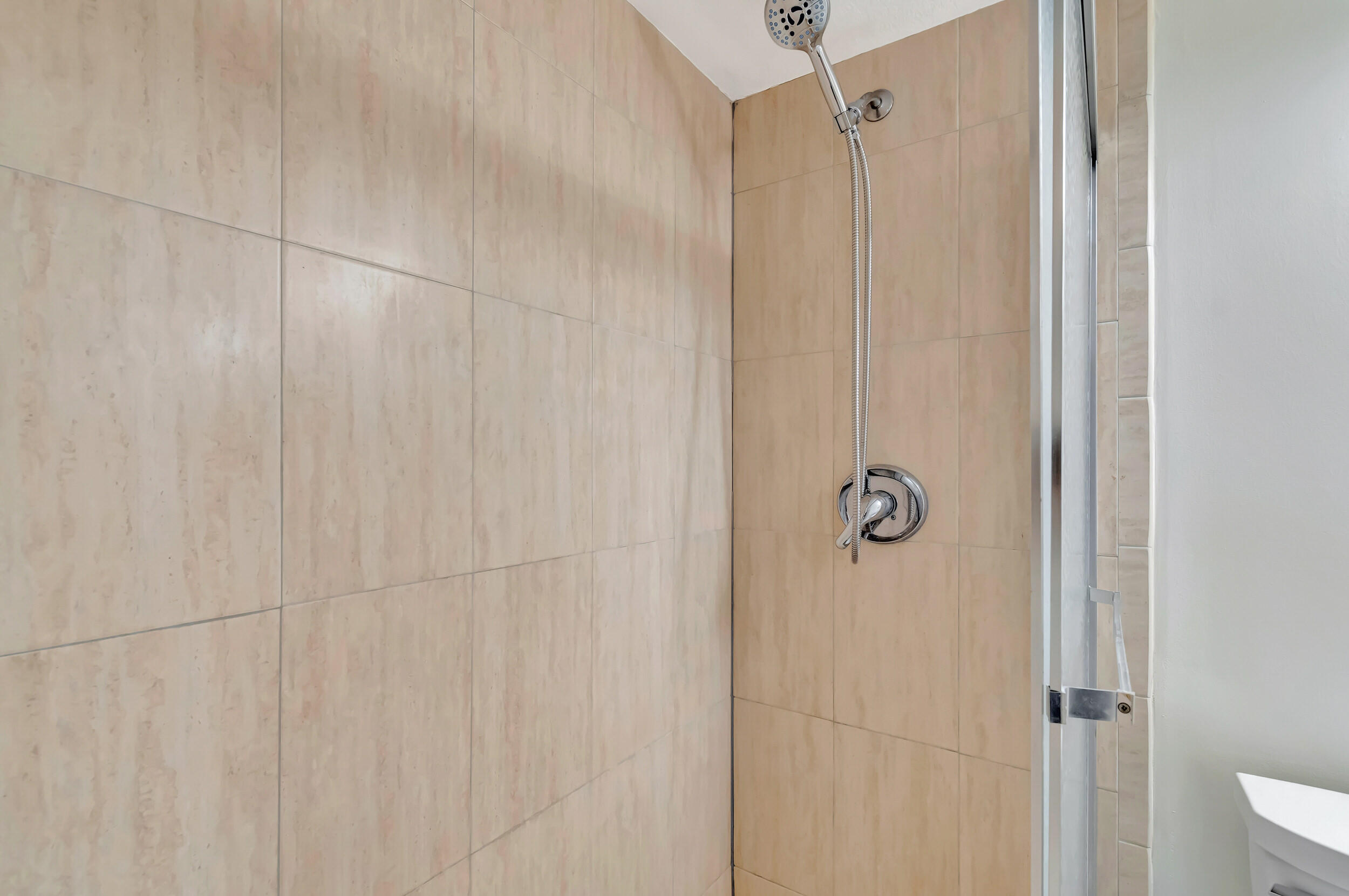 1091 Wolverton East Boca Raton, FL 33434 - Photo 25 of 42 Beautiful Shower Stall