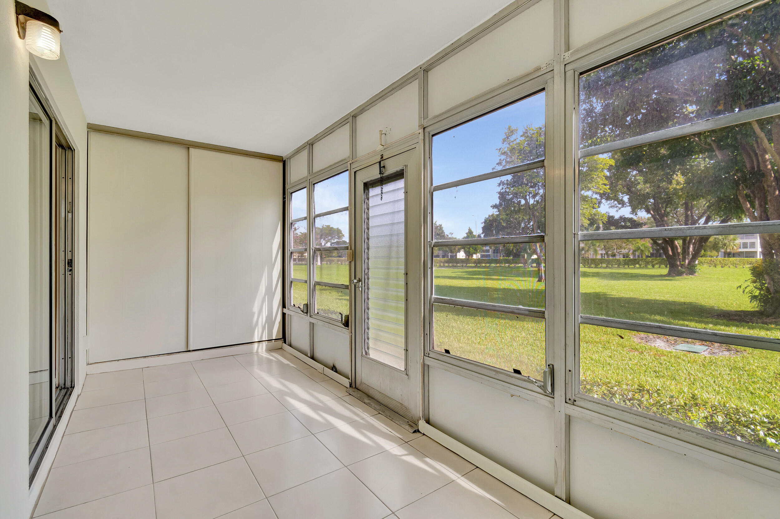 1091 Wolverton East Boca Raton, FL 33434 - Photo 29 of 42 Bright Patio