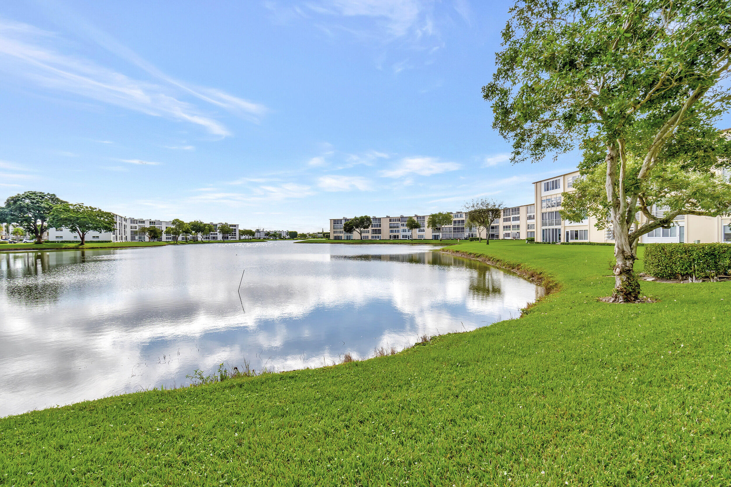 1091 Wolverton East Boca Raton, FL 33434 - Photo 35 of 42 36_dsc_5877
