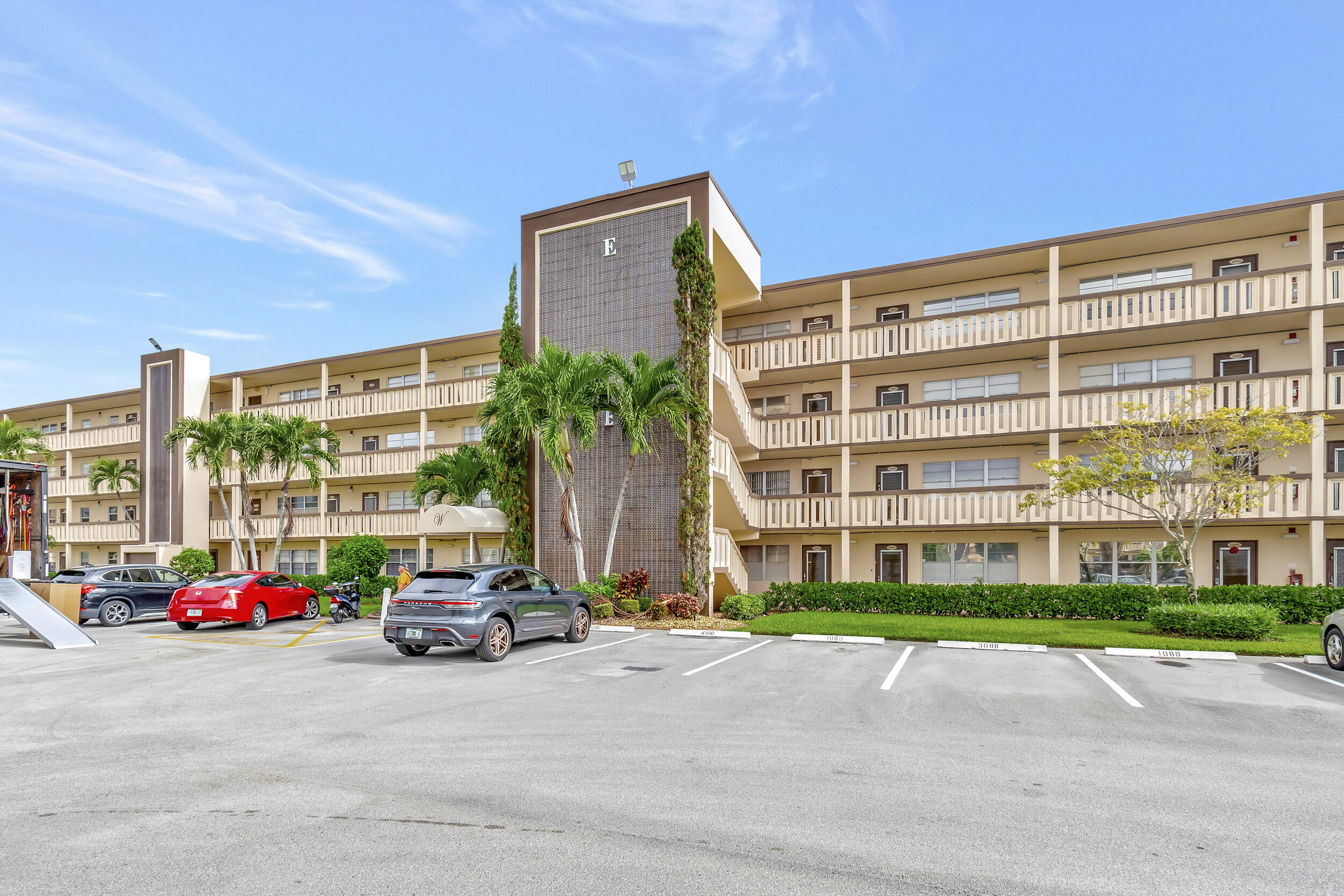1091 Wolverton East Boca Raton, FL 33434 - Photo 37 of 42 01_dsc_5942