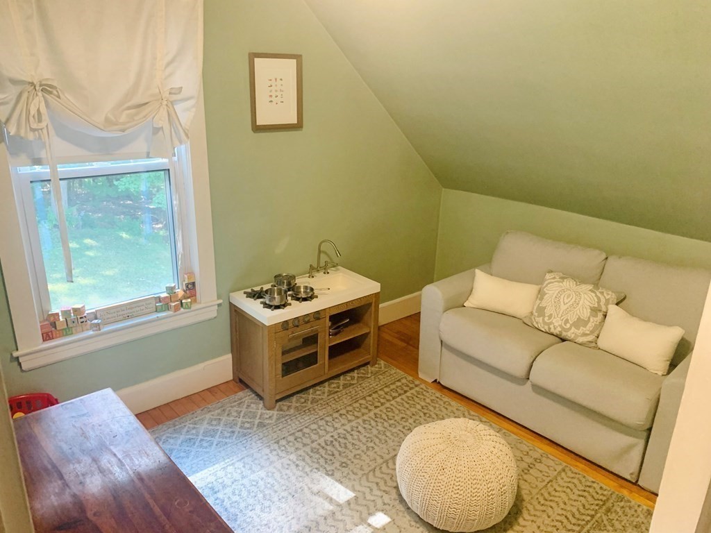 13 Woodland Road Wakefield, MA 01880 - Photo 14 of 18 Gallery Image 14