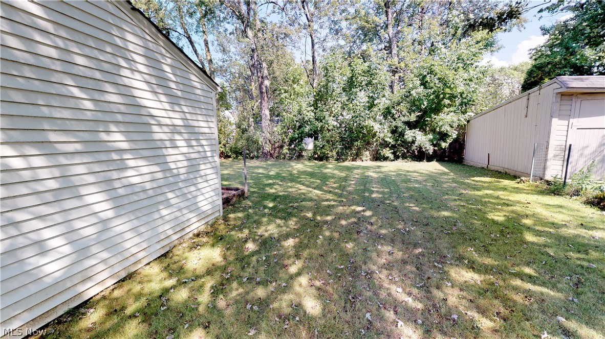 1619 Edgefield Road Lyndhurst, OH 44124 - Photo 21 of 21 Beautiful backyard