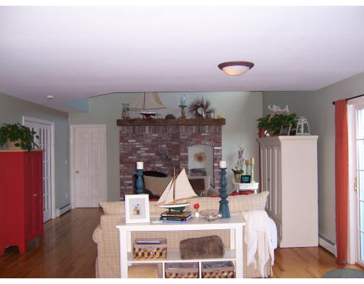 68 Pineswamp Road Ipswich, MA 01938 - Photo 6 of 17 Gallery Image 6
