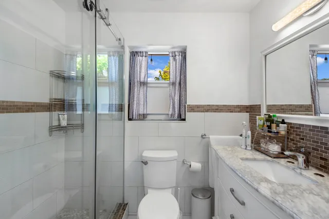 $7,495 | 220 Southeast 2nd Avenue, Pompano Beach, FL 33060