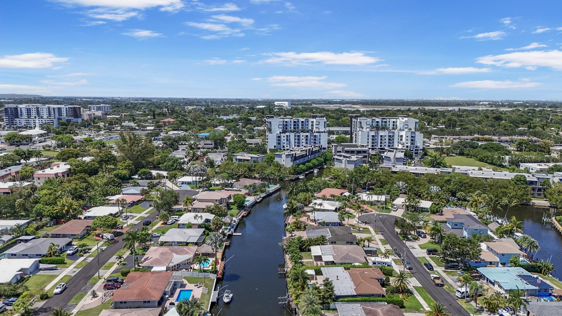 220 Southeast 2nd Avenue Pompano Beach, FL 33060 - Photo 33 of 43 an aerial view of residential houses with city view