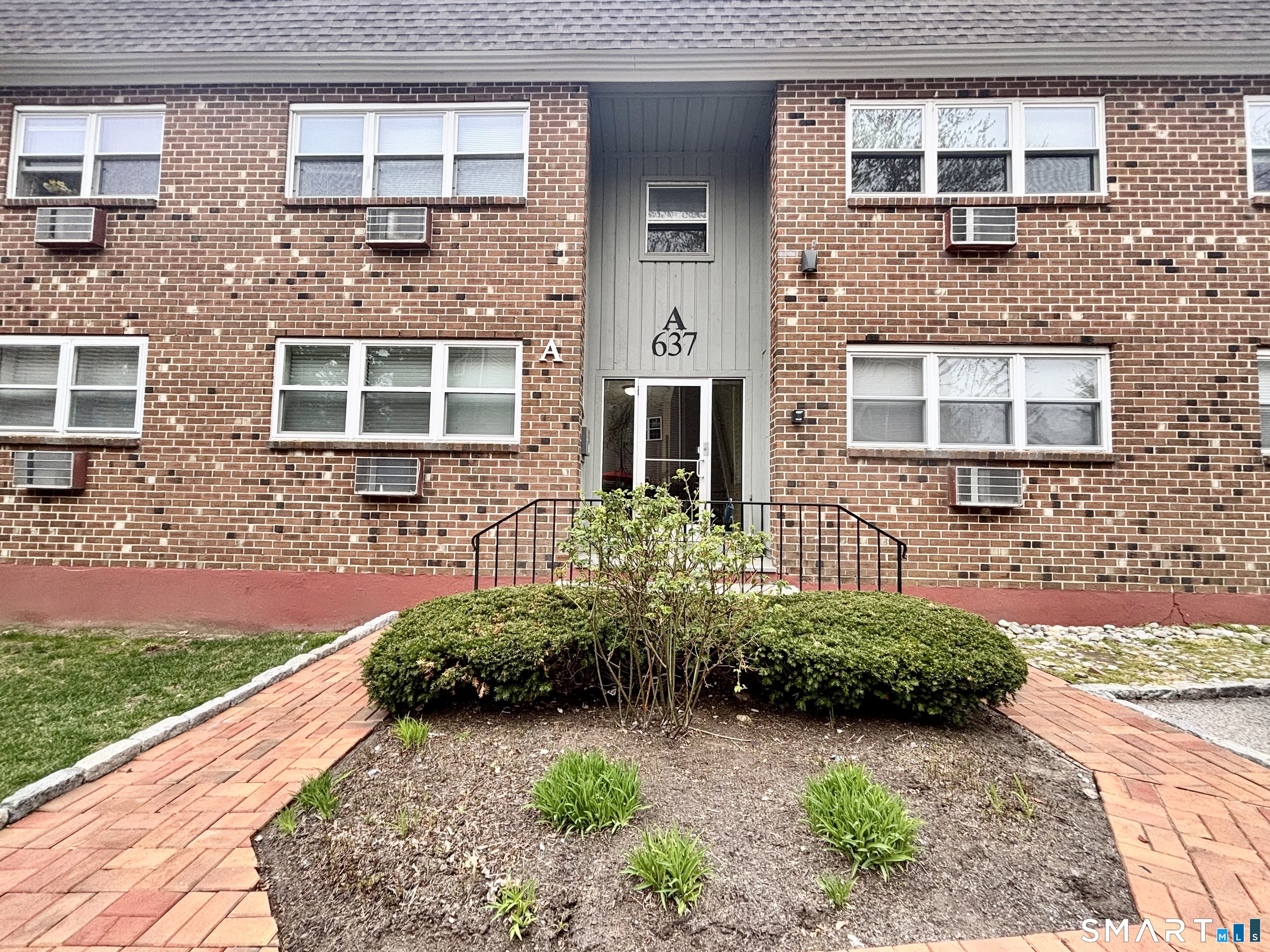 637 Cove Road, Unit A15 Stamford, CT 06902 - Photo 3 of 15