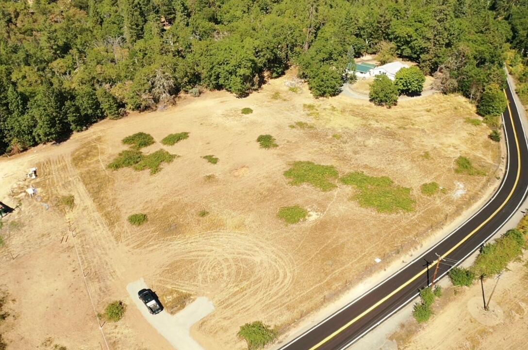 South River Road, Unit 1202 Grants Pass, OR 97526 - Photo 6 of 9 03