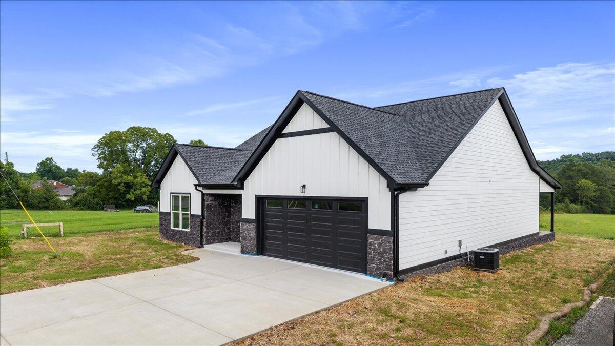 358 Benton Station Road Benton, TN 37307 - Photo 27 of 30 31-DJI_20260713185208_0560_D