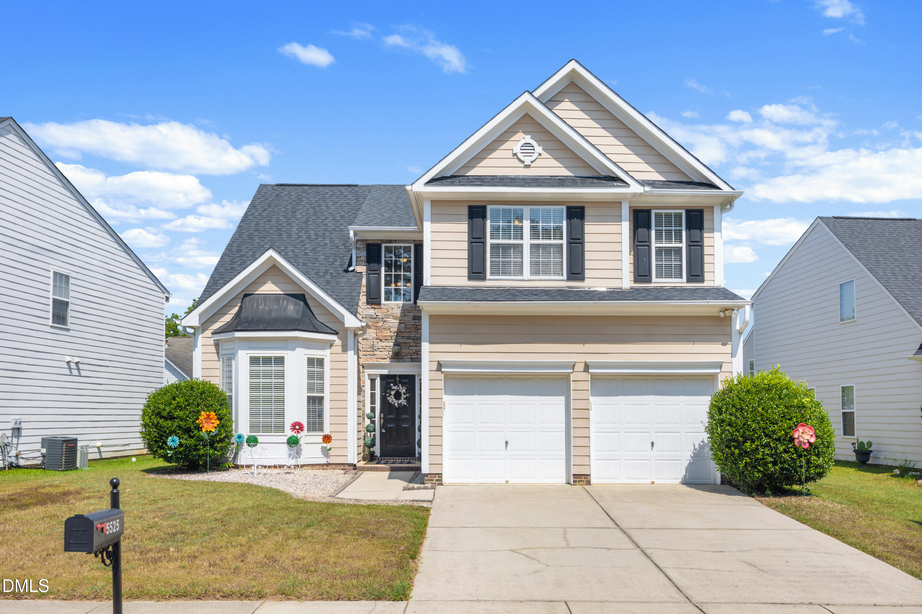5525 Keowee Way Raleigh, NC 27616 - Photo 1 of 43 Front 1-2
