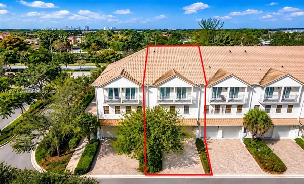 $2,900 | 6841 Lakeside Circle North, Unit 1091, Davie, FL 33314