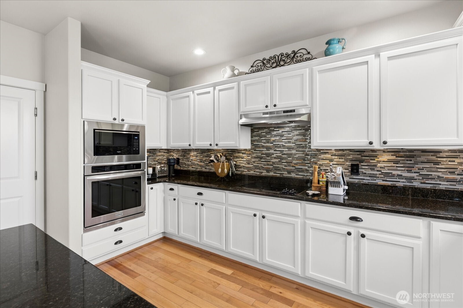 1074 Ridge Street Mukilteo, WA 98275 - Photo 17 of 40 Gallery Image 17