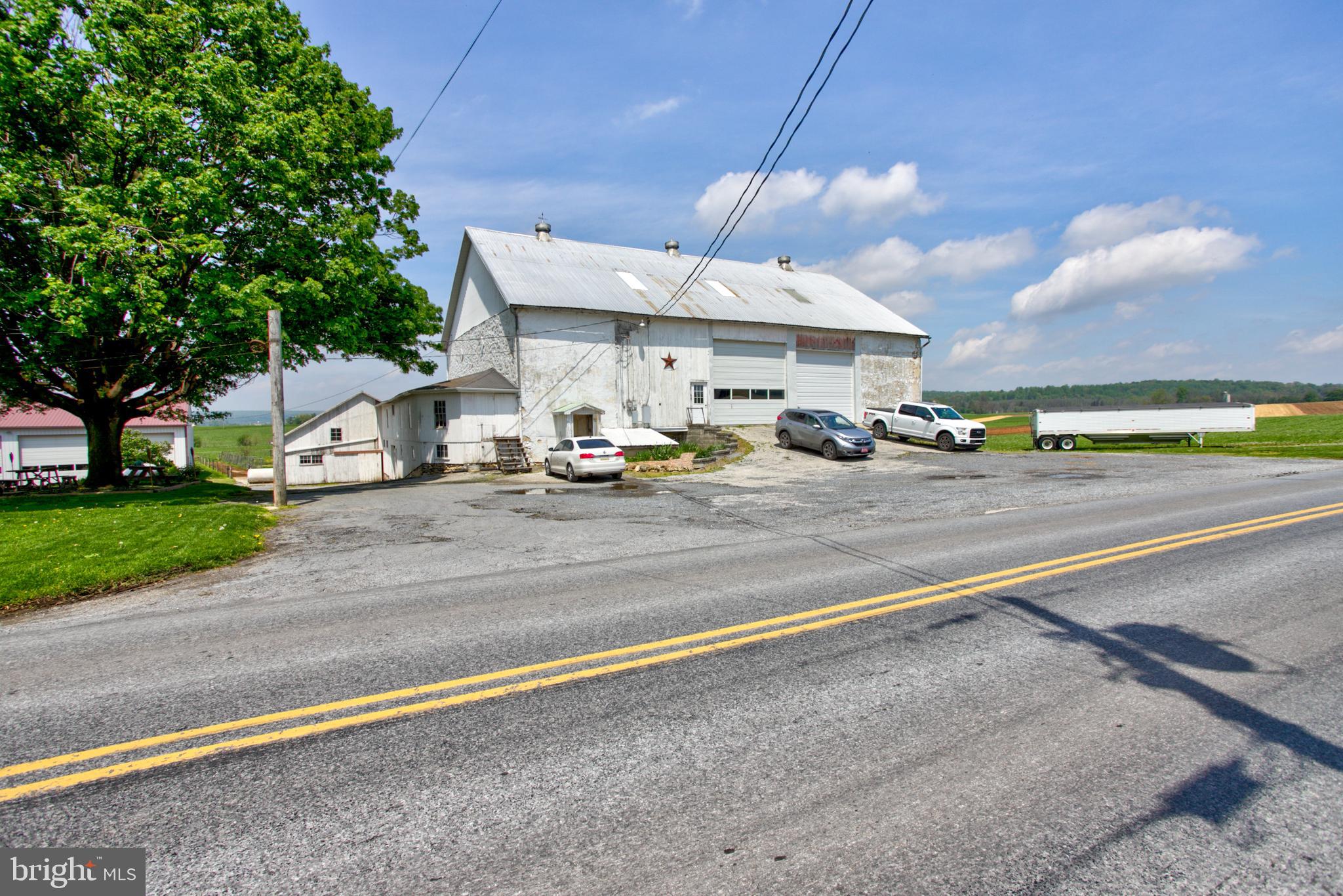 494 Compass Road Gap, PA 17527 - Photo 29 of 127 Bank Barn