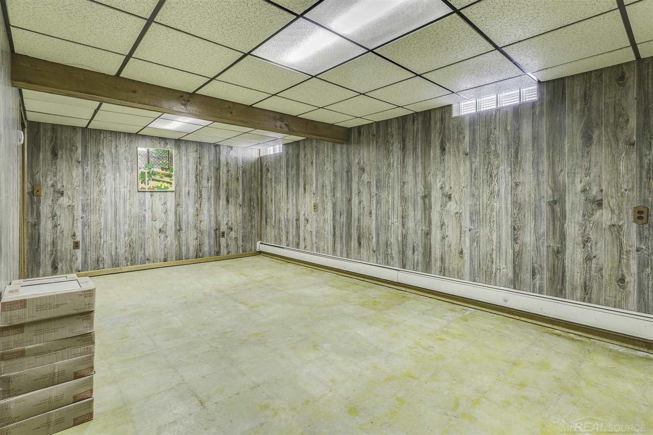 6901 Lakeshore Road Palms, MI 48465 - Photo 45 of 70
