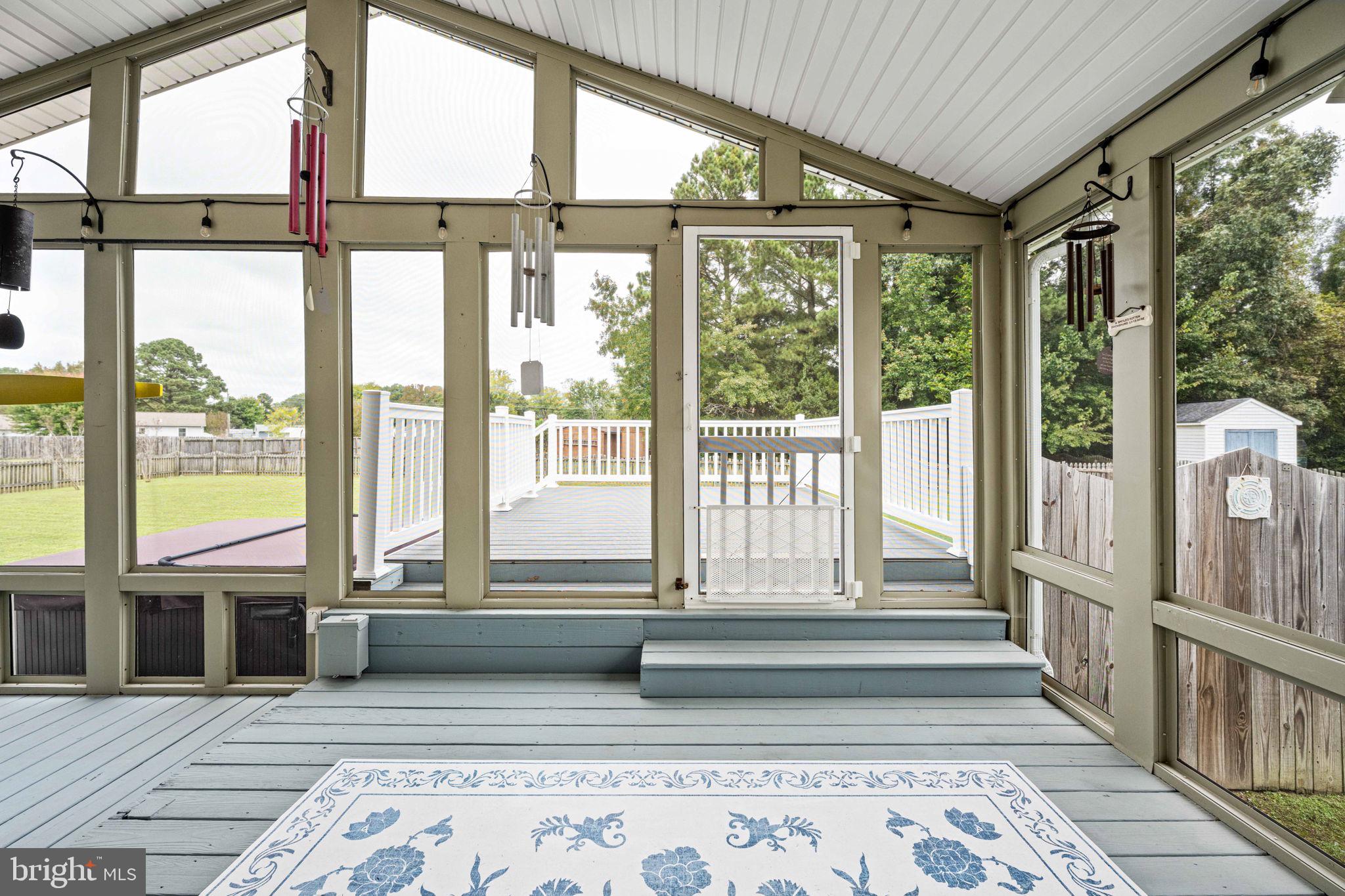 95 Potomac Lane Colonial Beach, VA 22443 - Photo 25 of 101 Interior of Sun Porch