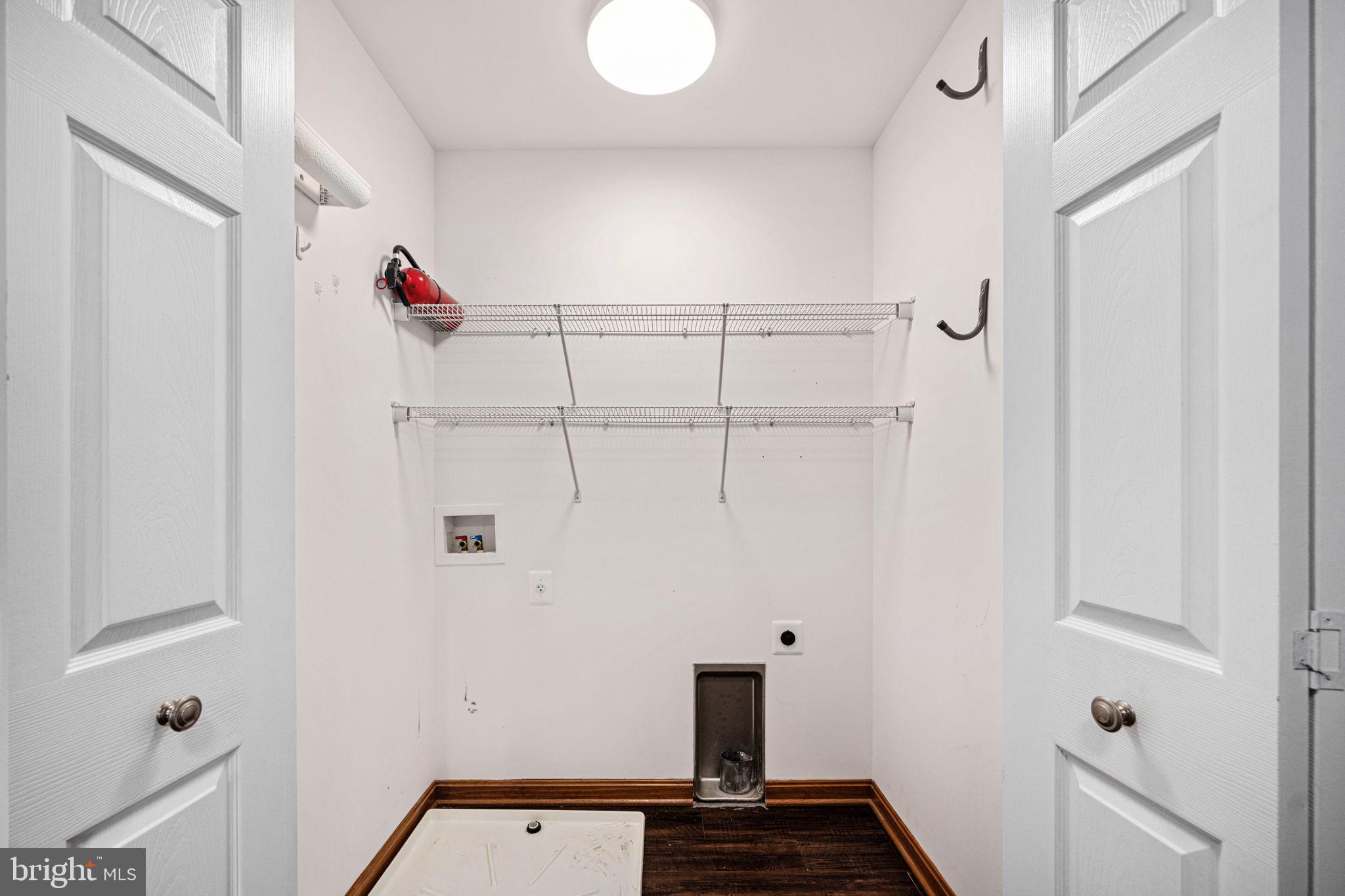 95 Potomac Lane Colonial Beach, VA 22443 - Photo 66 of 101 Main Level Laundry