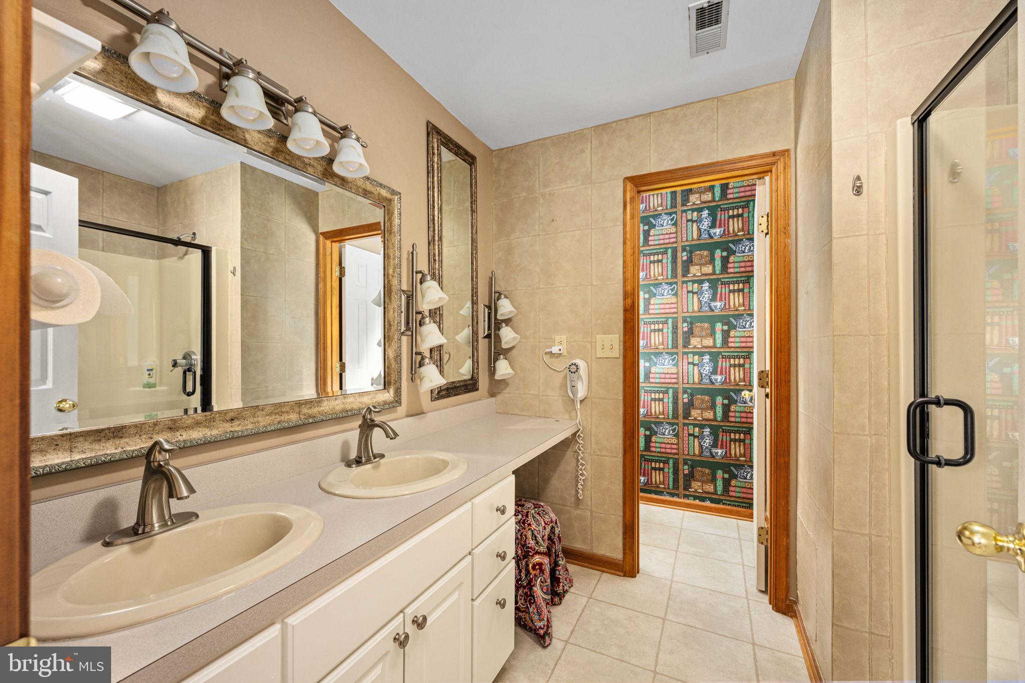 95 Potomac Lane Colonial Beach, VA 22443 - Photo 87 of 101 Second "Primary" Bath