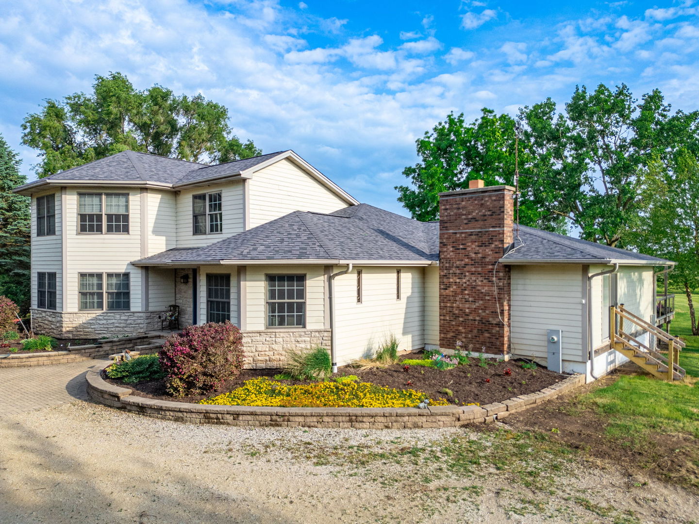 22005 Kishwaukee Valley Road Marengo, IL 60152 - Photo 2 of 3 Gallery Image 2