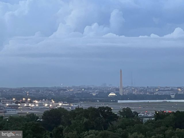 $570,000 | 501 Slaters Lane, Unit 1111, Alexandria, VA 22314