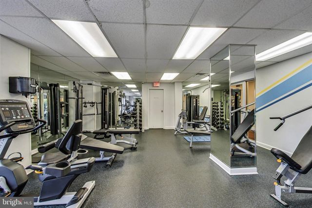 $570,000 | 501 Slaters Lane, Unit 1111, Alexandria, VA 22314