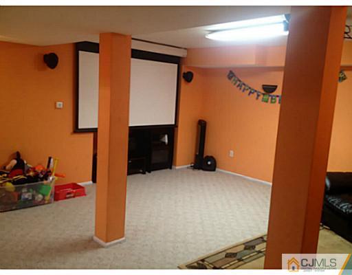 179 Salem Road North Brunswick, NJ 08902 - Photo 8 of 23 a view of an empty room