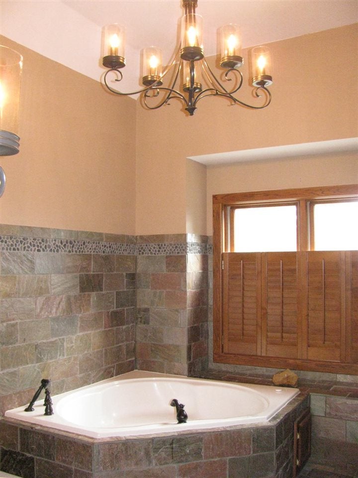 673 Garfield Road West Branch, IA 52358 - Photo 15 of 25 Gallery Image 15