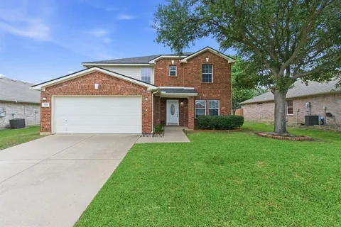 $525,000 | 512 Darlene Trail, Euless, TX 76039