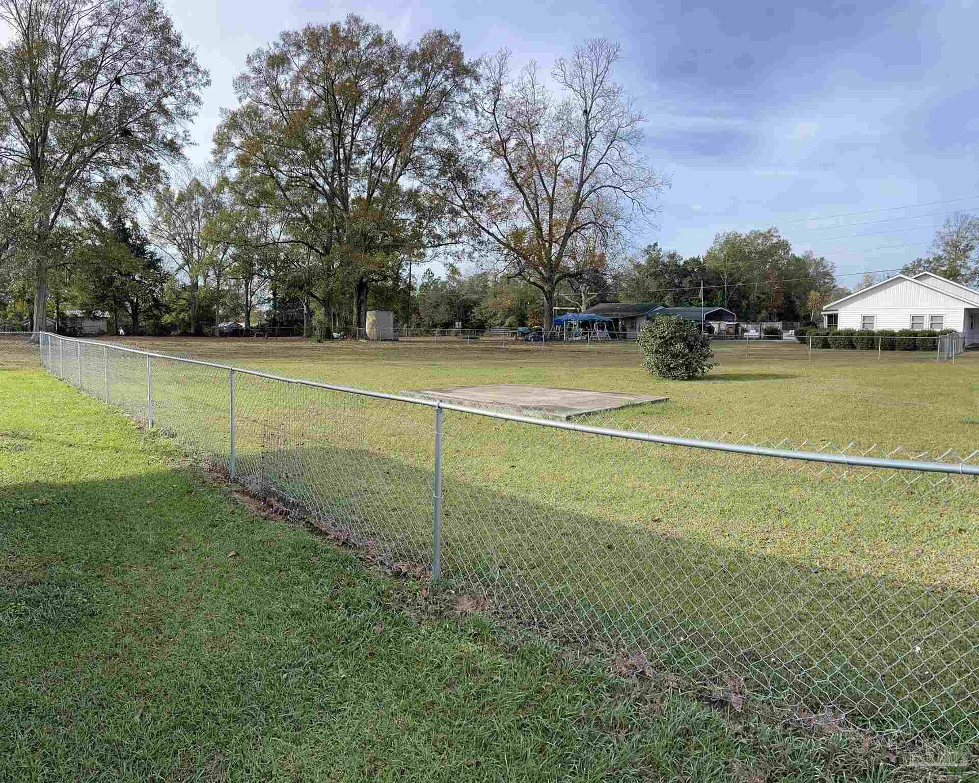 1121 Muscogee Road Cantonment, FL 32533 - Photo 3 of 19