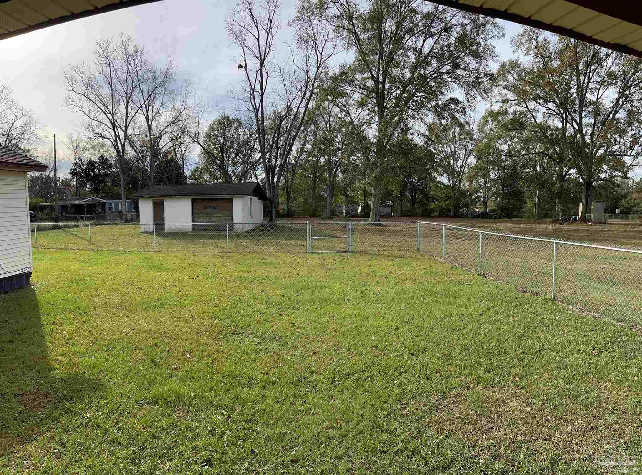 1121 Muscogee Road Cantonment, FL 32533 - Photo 4 of 19