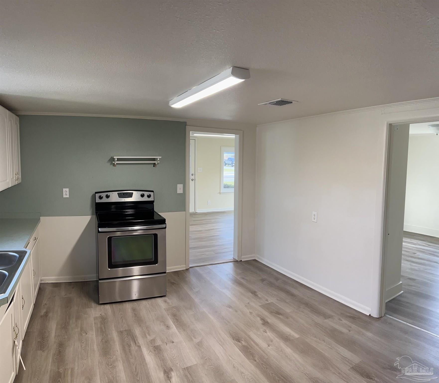 1121 Muscogee Road Cantonment, FL 32533 - Photo 8 of 19