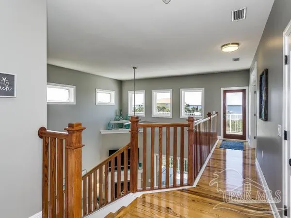 a view of livingroom with furniture