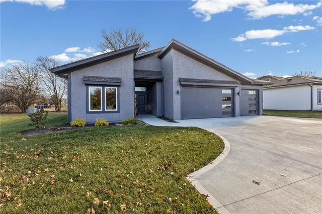 $489,000 | 15903 South Lindenwood Drive, Olathe, KS 66062