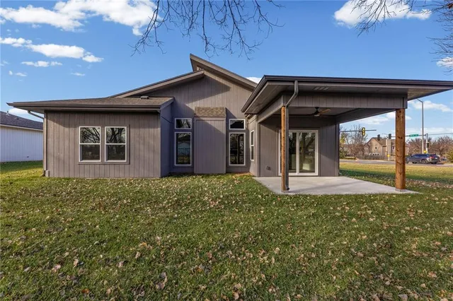 $489,000 | 15903 South Lindenwood Drive, Olathe, KS 66062