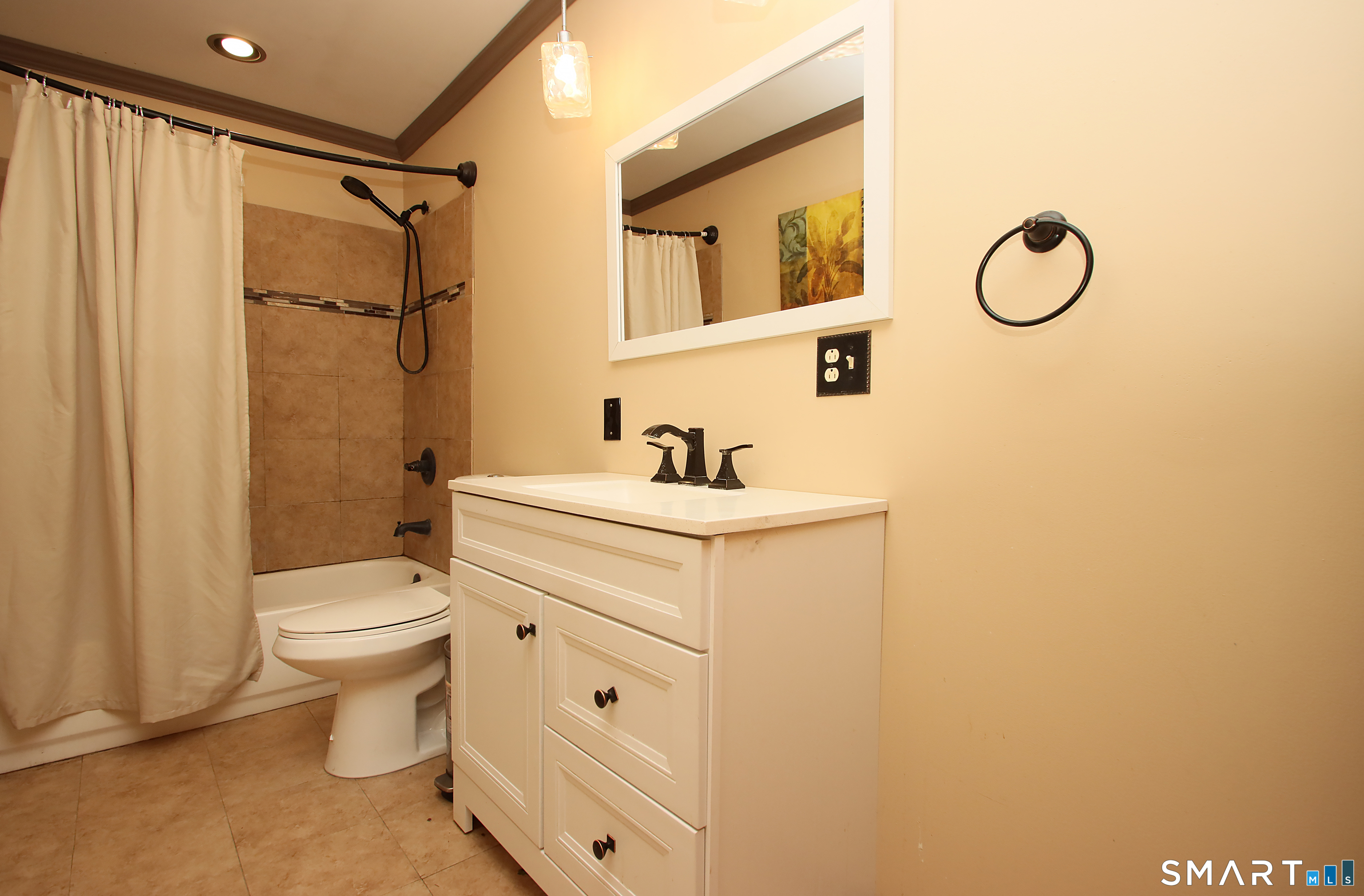 440 Dunbar Hill Road Hamden, CT 06514 - Photo 18 of 26