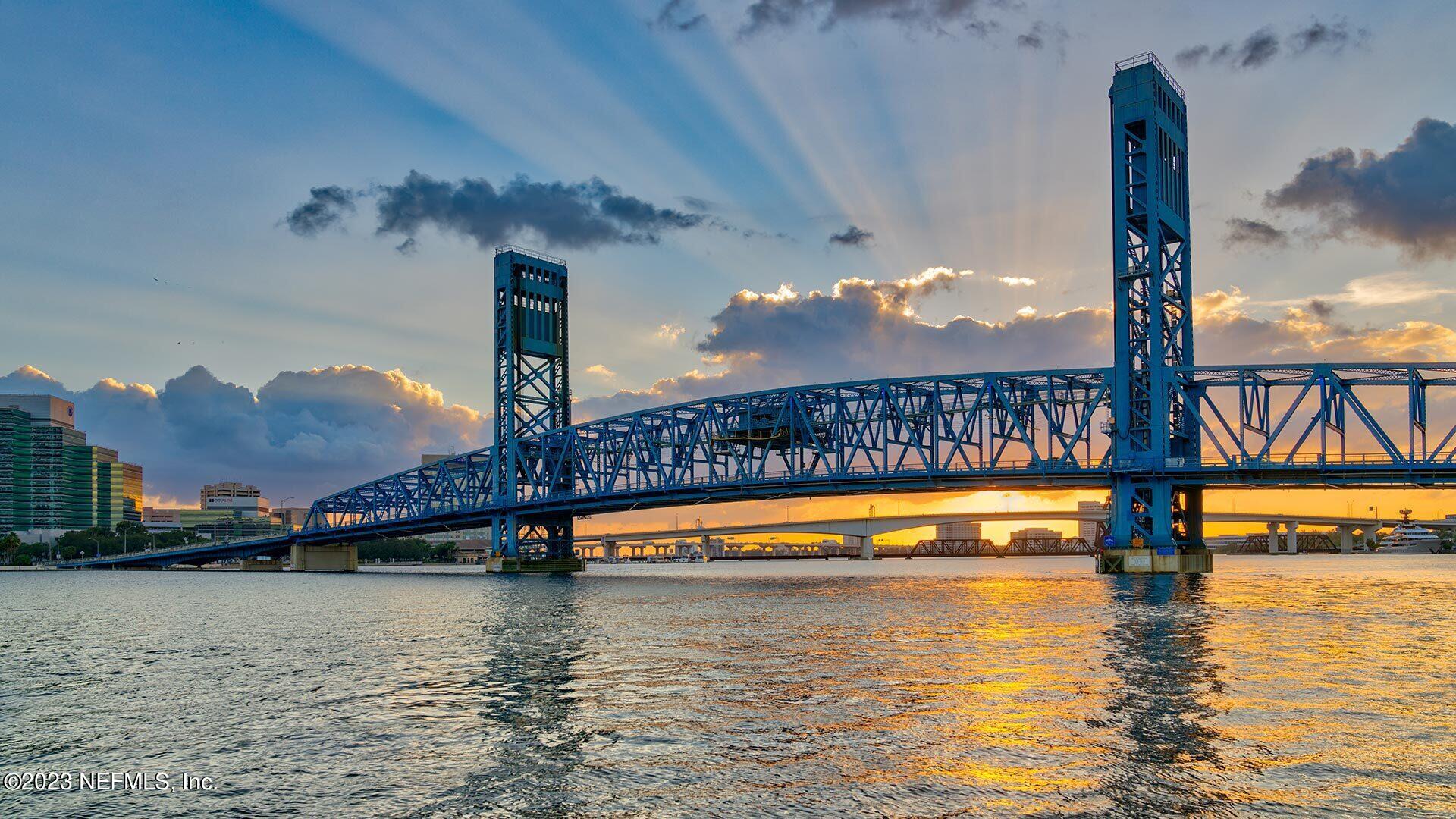 8357 Retrograde Road Jacksonville, FL 32256 - Photo 25 of 34 a view of an ocean from a building