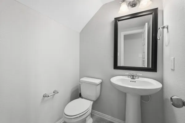 $2,600 | 12806 Crombie Drive, Humble, TX 77346