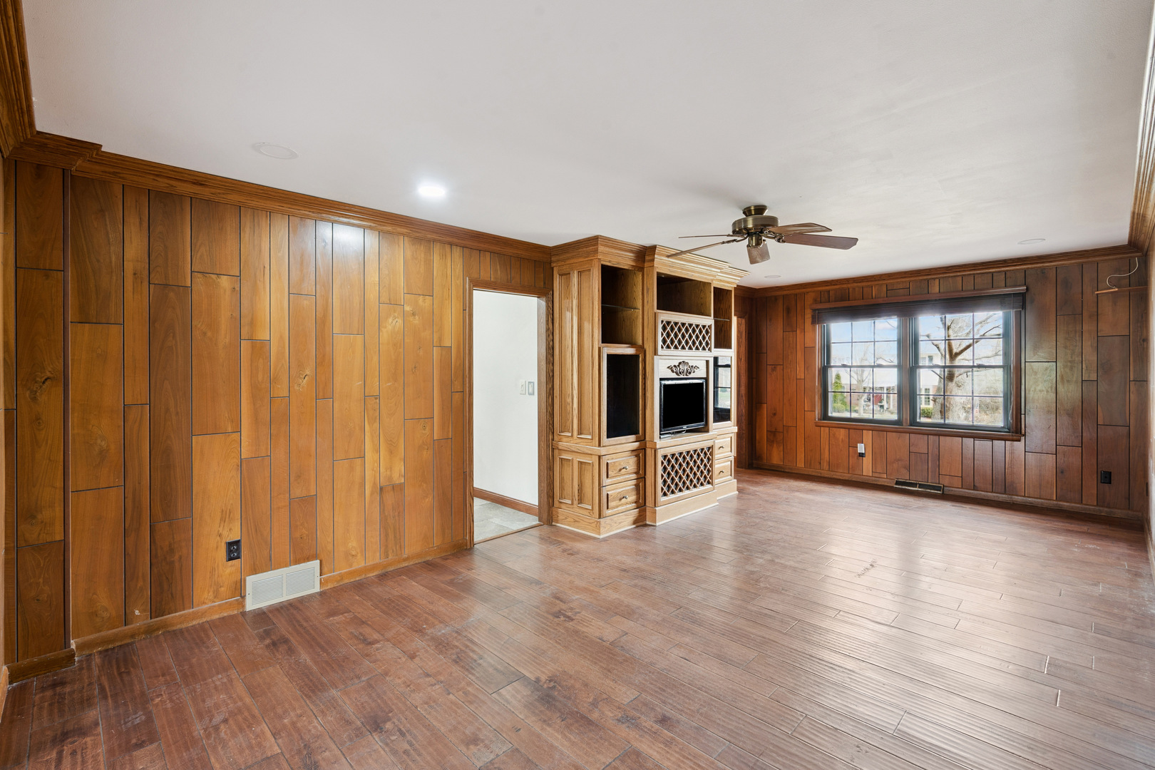 3720 44th Street Rock Island, IL 61201 - Photo 11 of 50