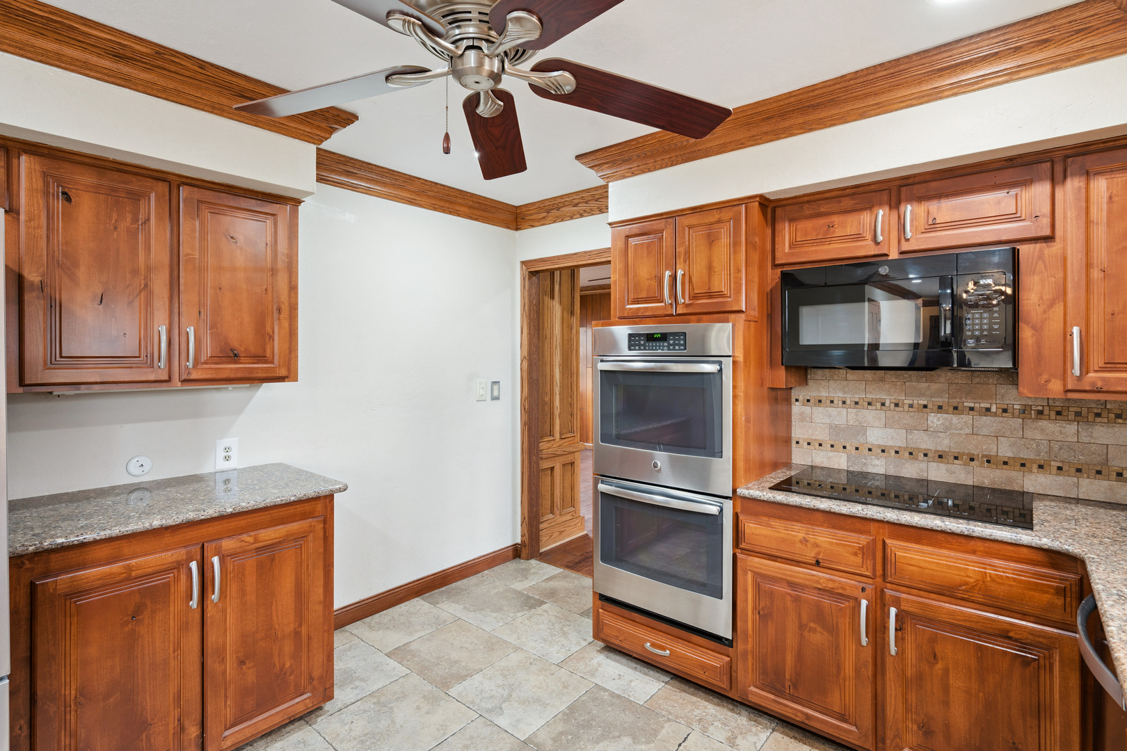 3720 44th Street Rock Island, IL 61201 - Photo 6 of 50