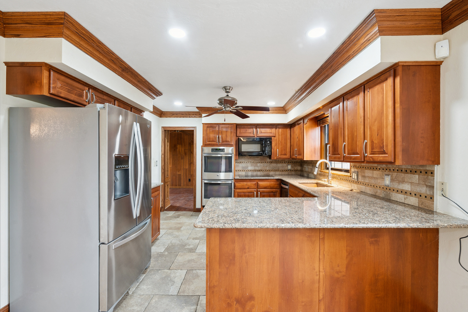 3720 44th Street Rock Island, IL 61201 - Photo 7 of 50