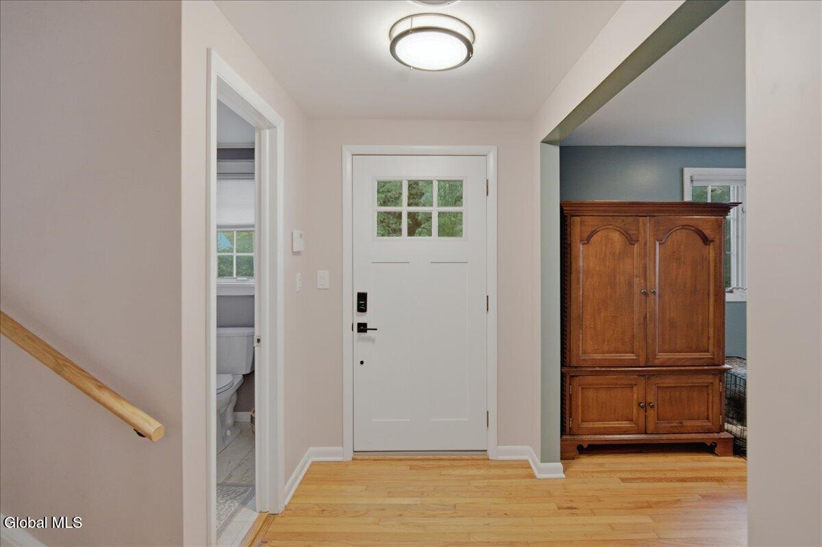 7 Eberle Road Colonie, NY 12110 - Photo 11 of 45 11-7 EBERLE-12