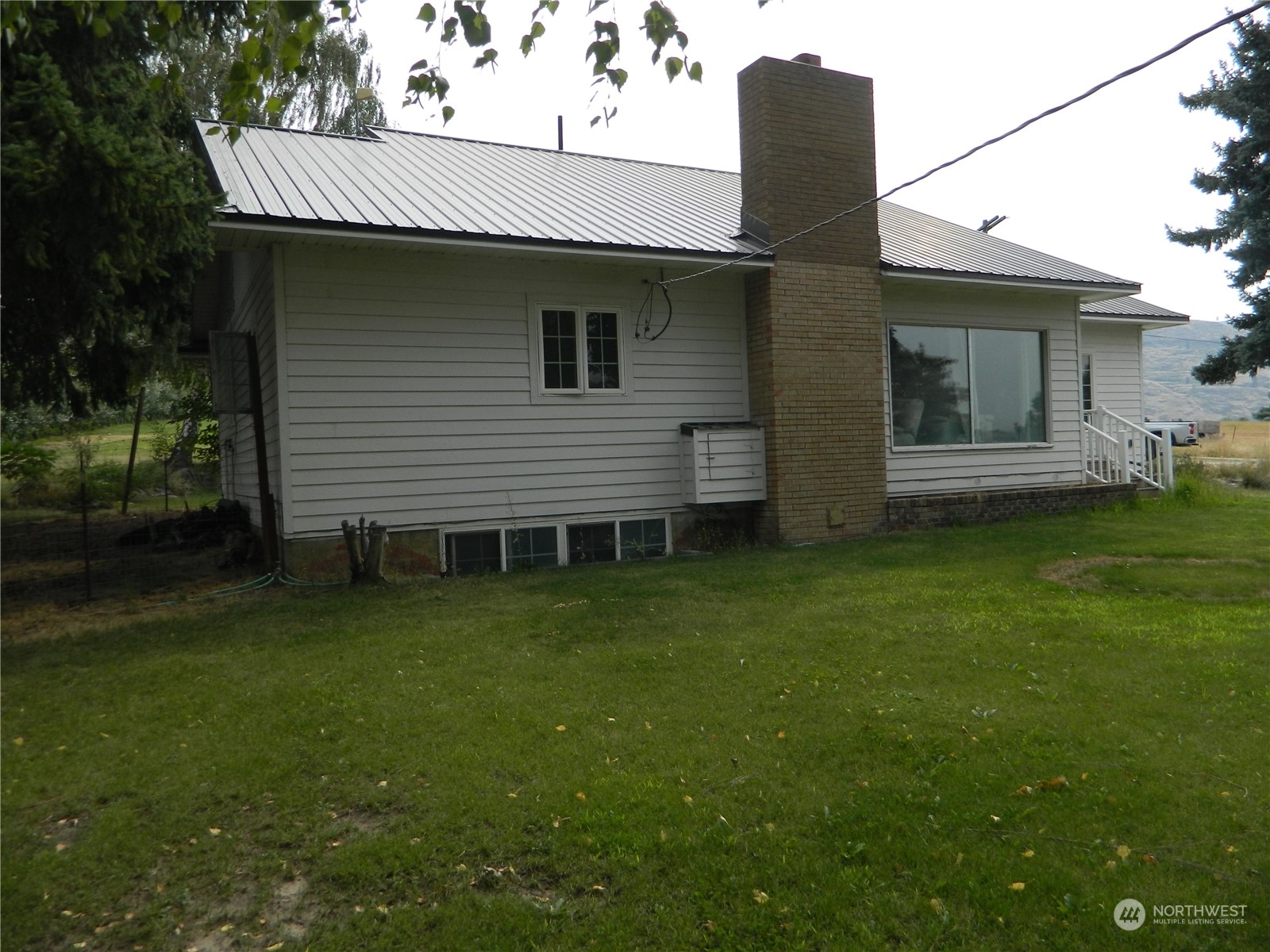 8 Fisher Road Tonasket, WA 98855 - Photo 4 of 24 Gallery Image 4